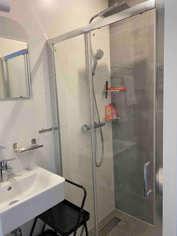 Haagshuisje- Eigen Appartement, Dichtbij Alles, Stijlvol Voorburg Esterno foto